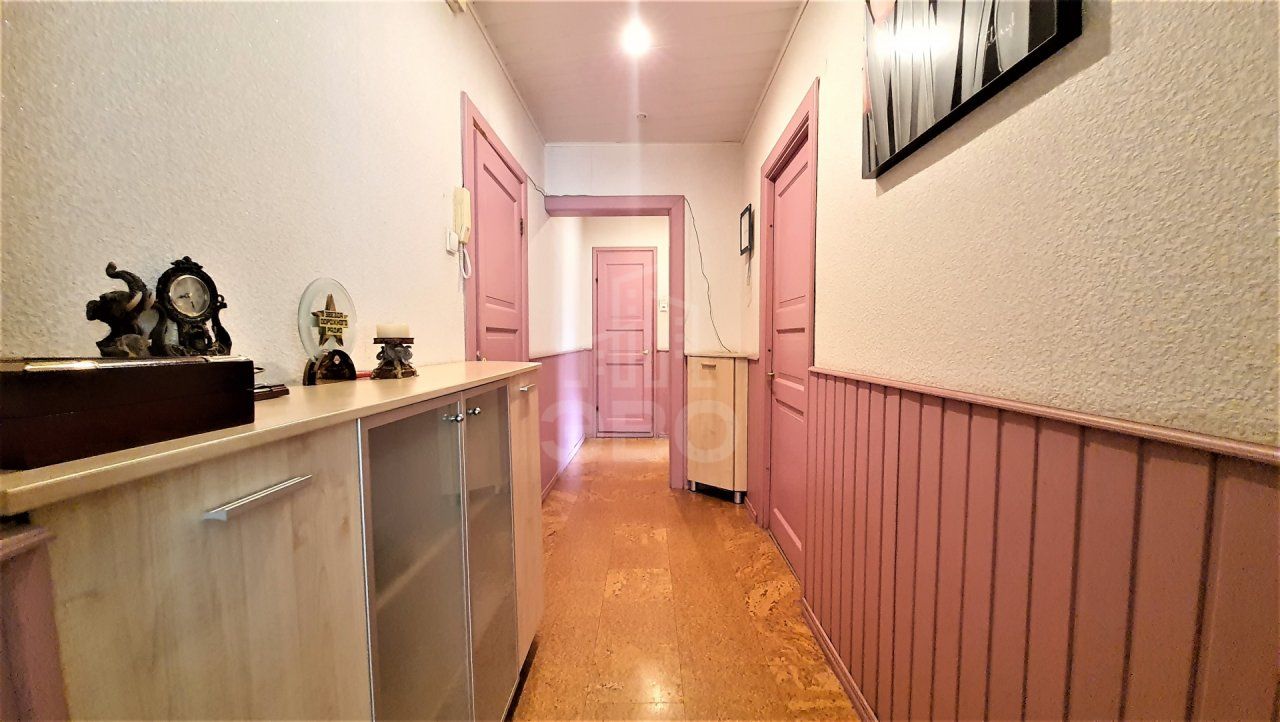 трехкомнатная квартира в Санкт-Петербурге по адресу: Комендантский проспект, 20, к 2