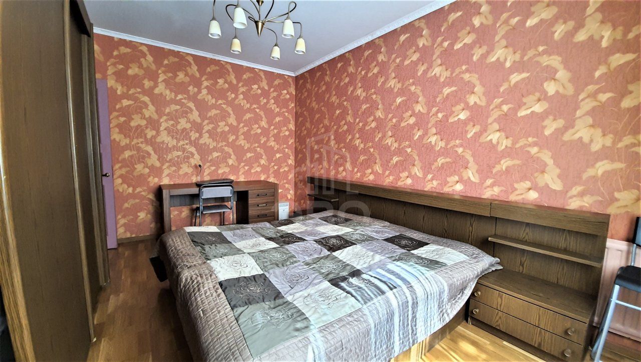 трехкомнатная квартира в Санкт-Петербурге по адресу: Комендантский проспект, 20, к 2