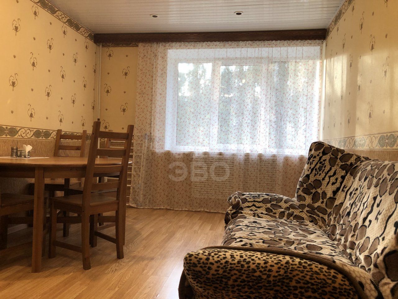 трехкомнатная квартира в Санкт-Петербурге по адресу: Карпинского ул., 27, к 2