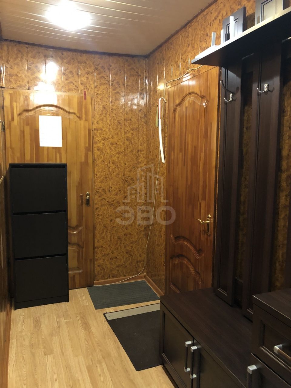 трехкомнатная квартира в Санкт-Петербурге по адресу: Карпинского ул., 27, к 2