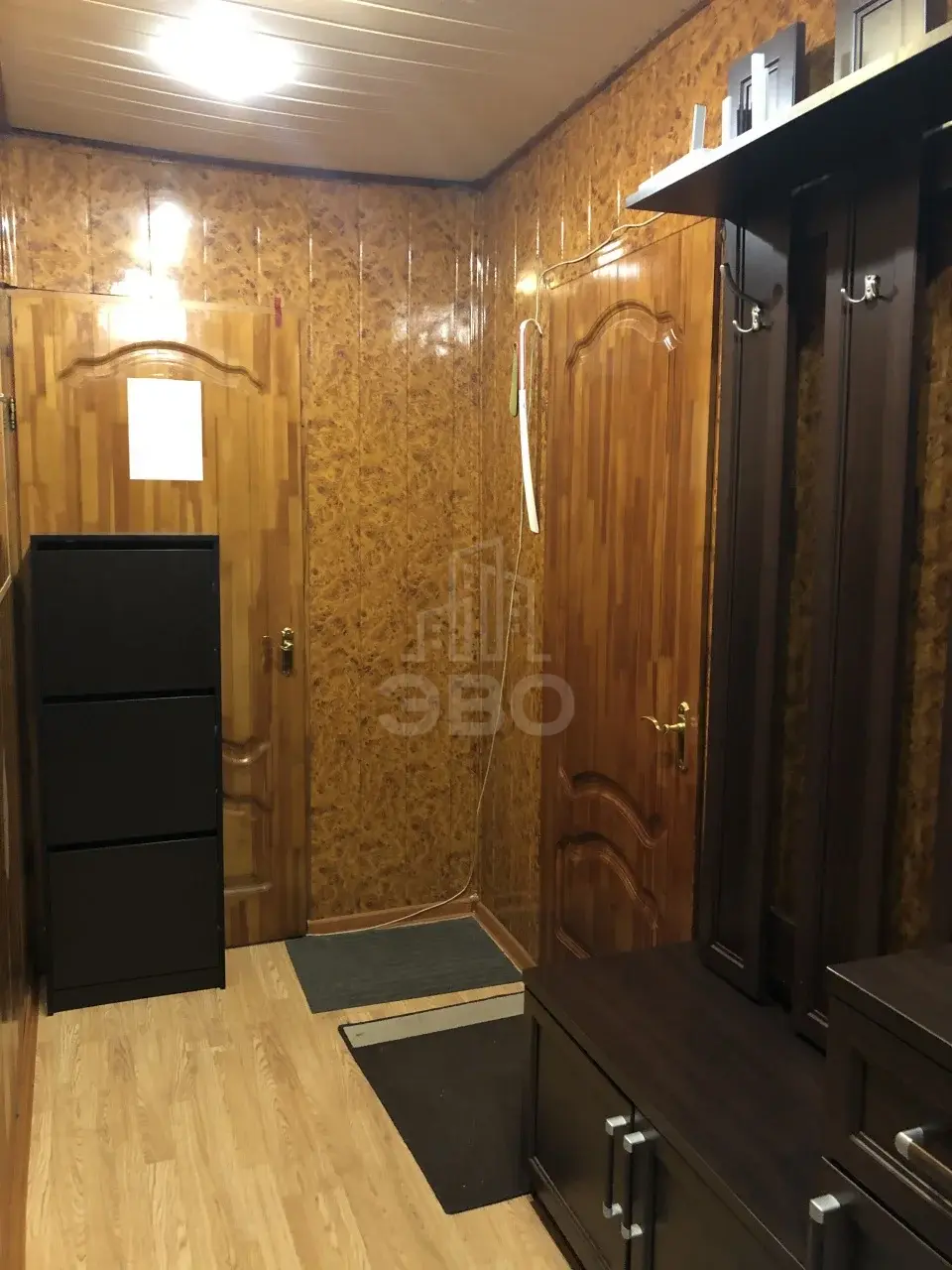 трехкомнатная квартира в Санкт-Петербурге по адресу: Карпинского ул., 27, к 2