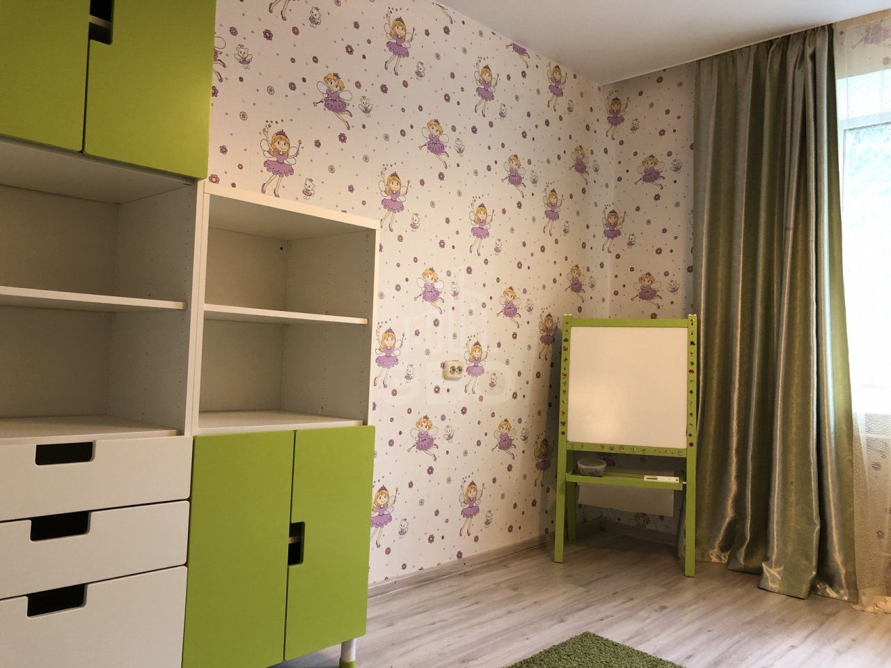 трехкомнатная квартира в Санкт-Петербурге по адресу: Карпинского ул., 27, к 2