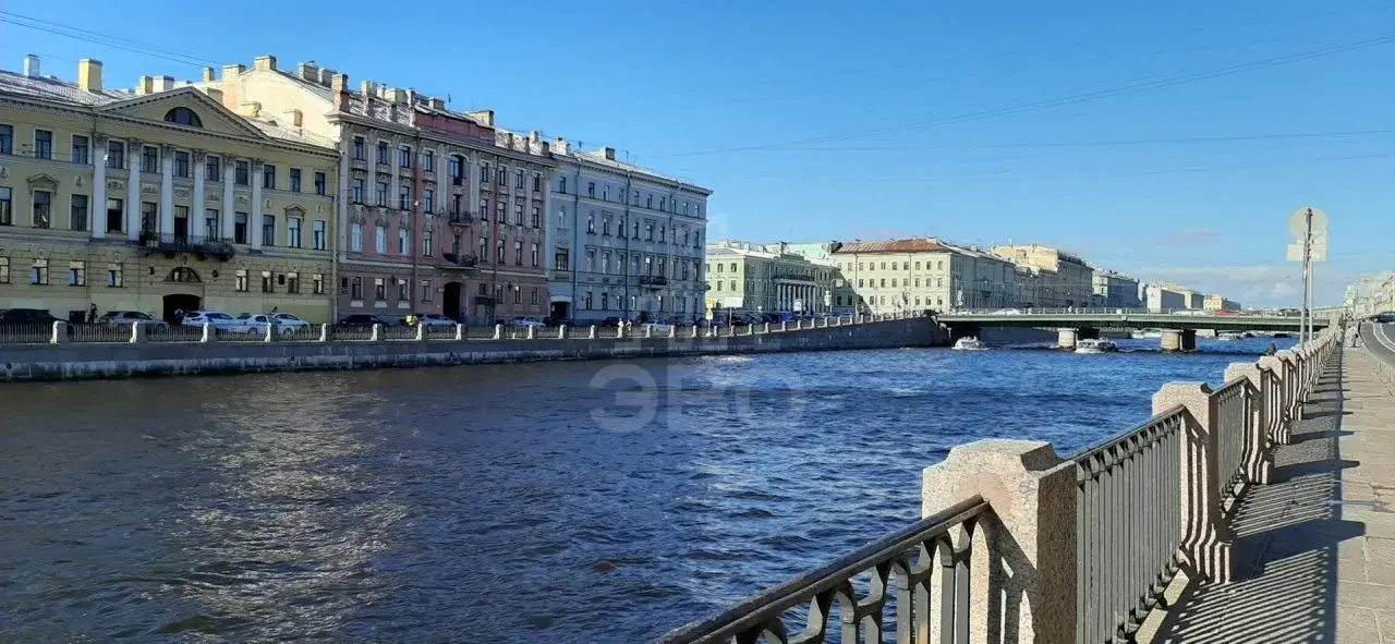 трехкомнатная квартира в Санкт-Петербурге по адресу: Реки Фонтанки наб., 96