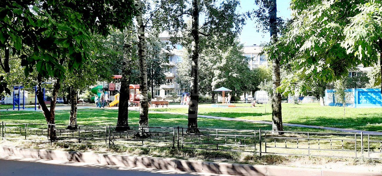 двухкомнатная квартира в Санкт-Петербурге по адресу: Декабристов пер., 8