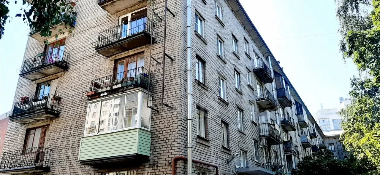 двухкомнатная квартира в Санкт-Петербурге по адресу: Декабристов пер., 8