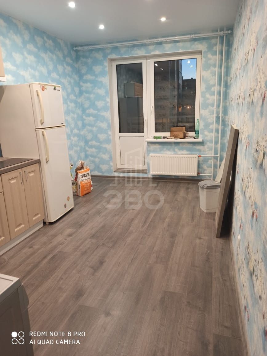 двухкомнатная квартира в Санкт-Петербурге по адресу: Ростовская  ул., 23