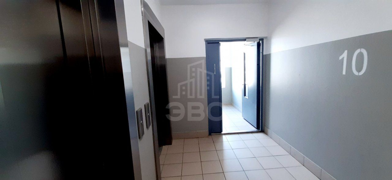 однокомнатная квартира в Санкт-Петербурге по адресу: Обводного канала наб., 108