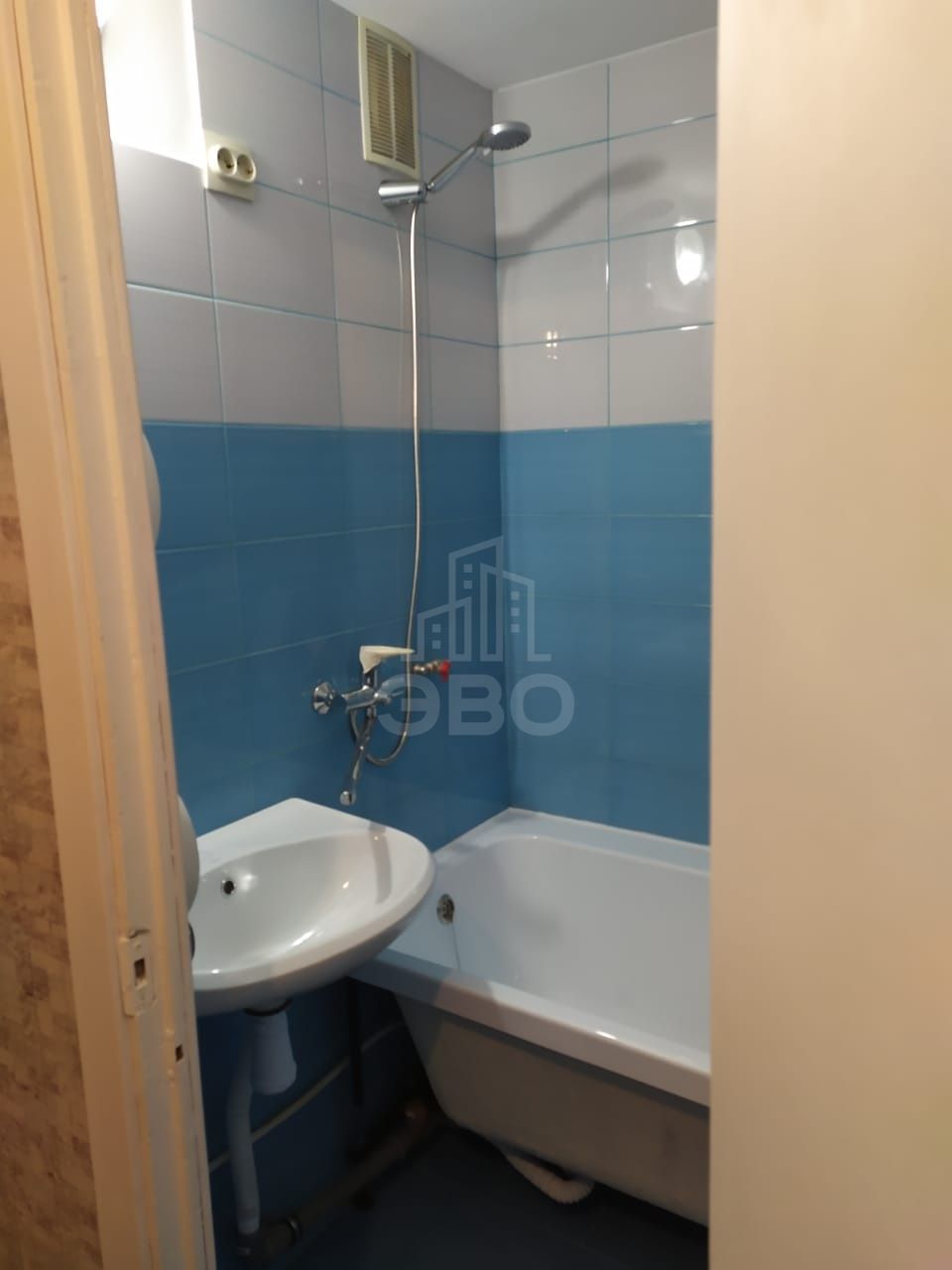 двухкомнатная квартира в Санкт-Петербурге по адресу: Маршала Казакова ул., 38