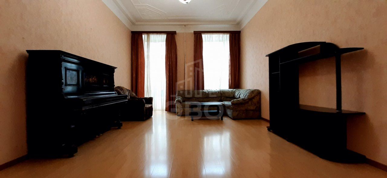 двухкомнатная квартира в Санкт-Петербурге по адресу: Большой П.С. проспект, 70