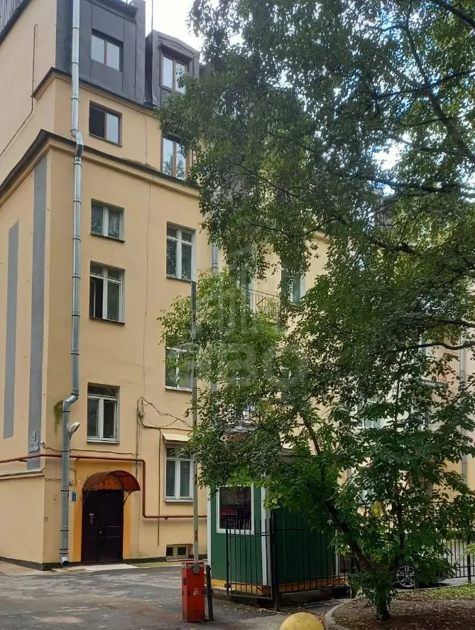 двухкомнатная квартира в Санкт-Петербурге по адресу: Нежинская ул., 4, к 2