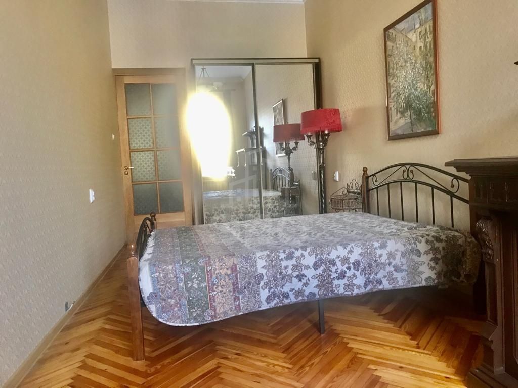 двухкомнатная квартира в Санкт-Петербурге по адресу: Коломенская ул., 1/15