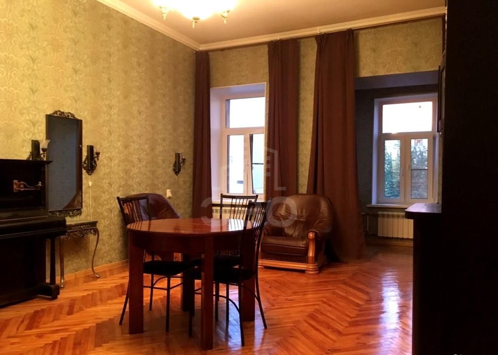 двухкомнатная квартира в Санкт-Петербурге по адресу: Коломенская ул., 1/15