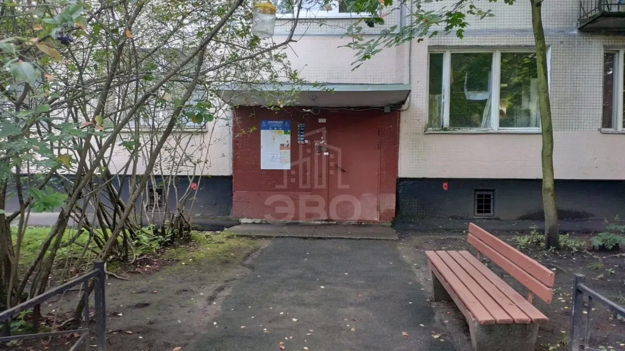 двухкомнатная квартира в Санкт-Петербурге по адресу: Культуры проспект, 15, к 2