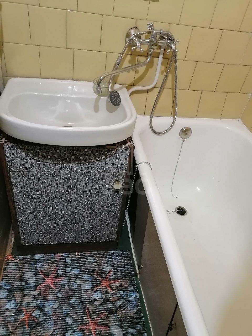 двухкомнатная квартира в Санкт-Петербурге по адресу: Подвойского ул., 34, к 1