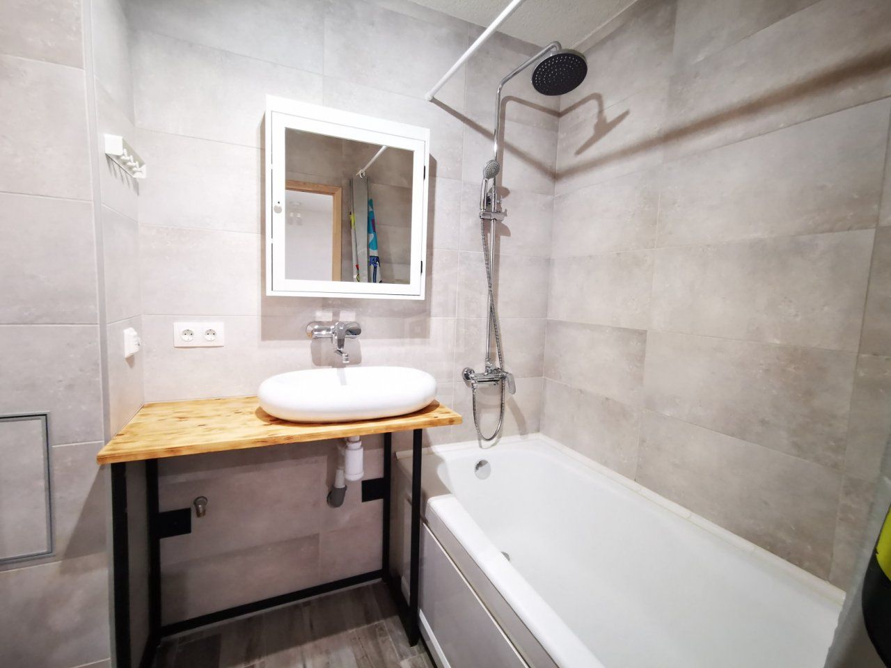 однокомнатная квартира в Санкт-Петербурге по адресу: Крыленко ул., 1, к 1с4