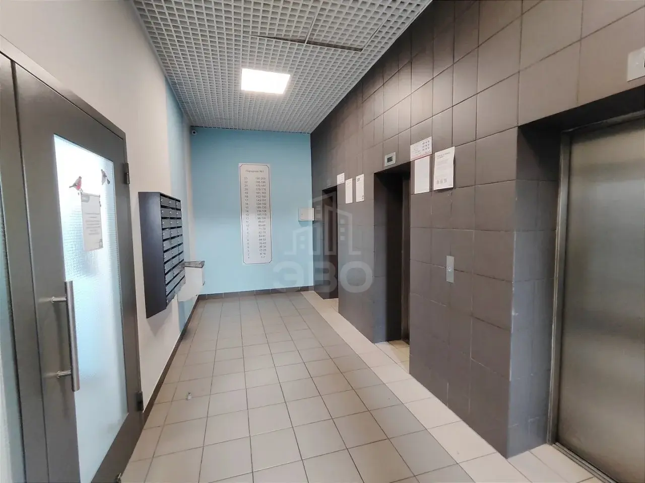 двухкомнатная квартира в Санкт-Петербурге по адресу: Чарушинская ул., 12, строение 1