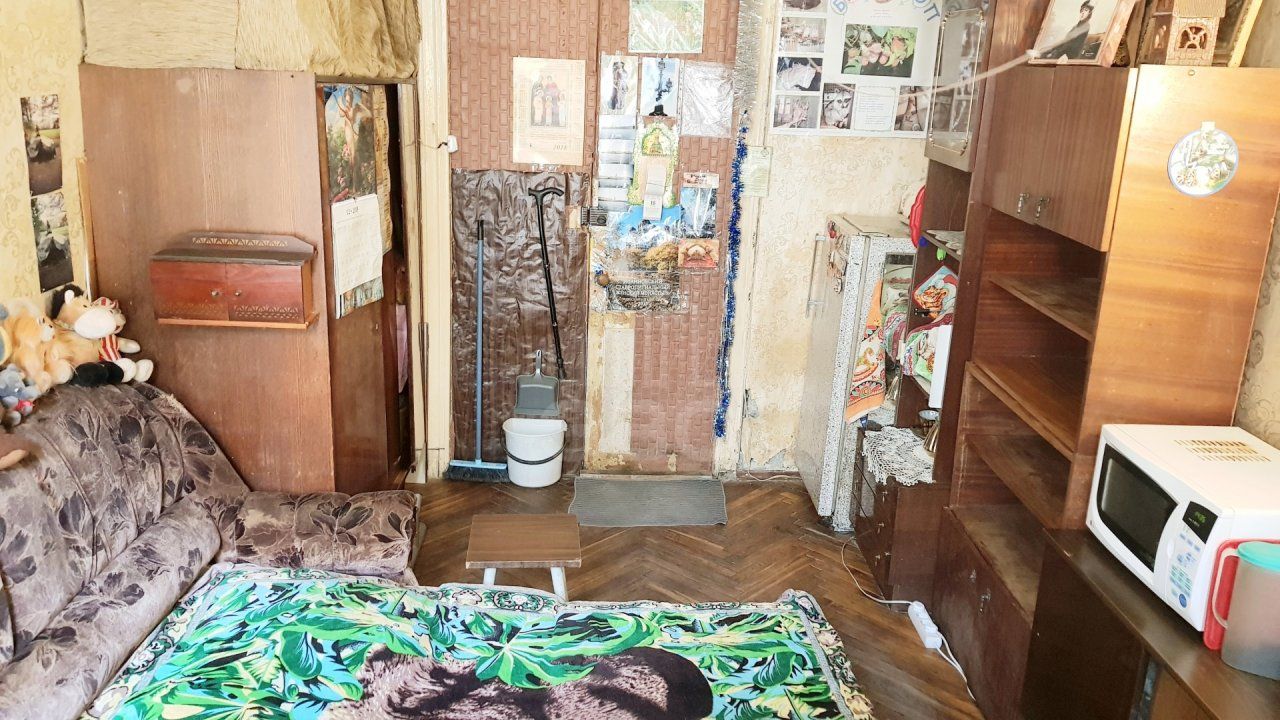 комната в Санкт-Петербурге по адресу: Малая Посадская ул., 6