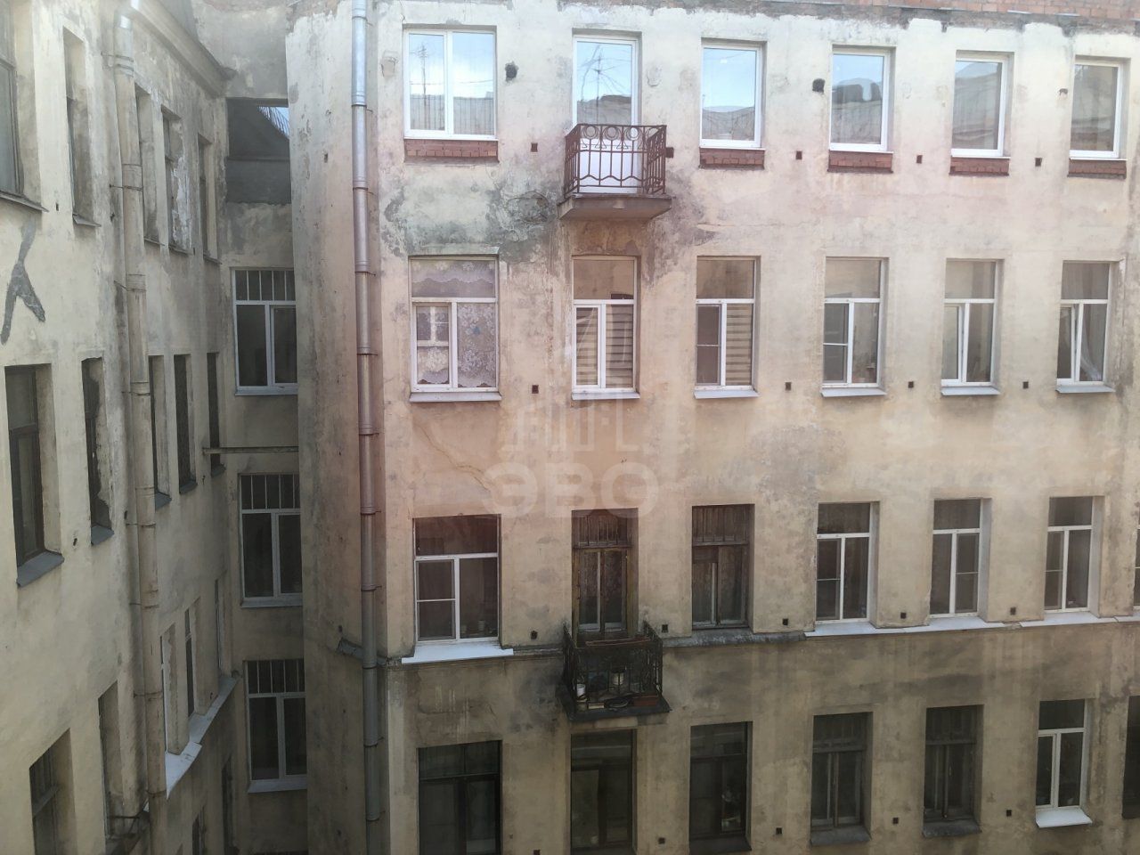 комната в Санкт-Петербурге по адресу: Малая Посадская ул., 6