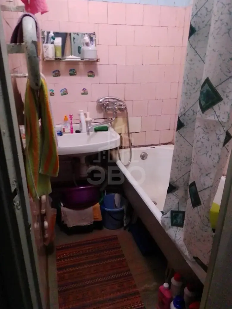 комната в Санкт-Петербурге по адресу: Партизана Германа ул., 15, к 3