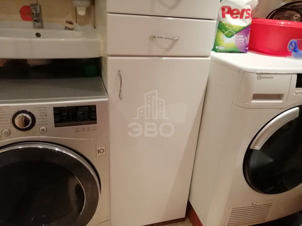 трехкомнатная квартира в Санкт-Петербурге по адресу: Подводника Кузьмина ул., 56