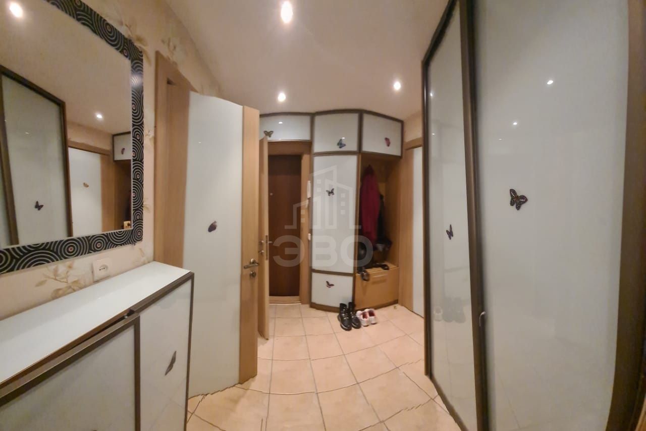 трехкомнатная квартира в Санкт-Петербурге по адресу: Подводника Кузьмина ул., 56