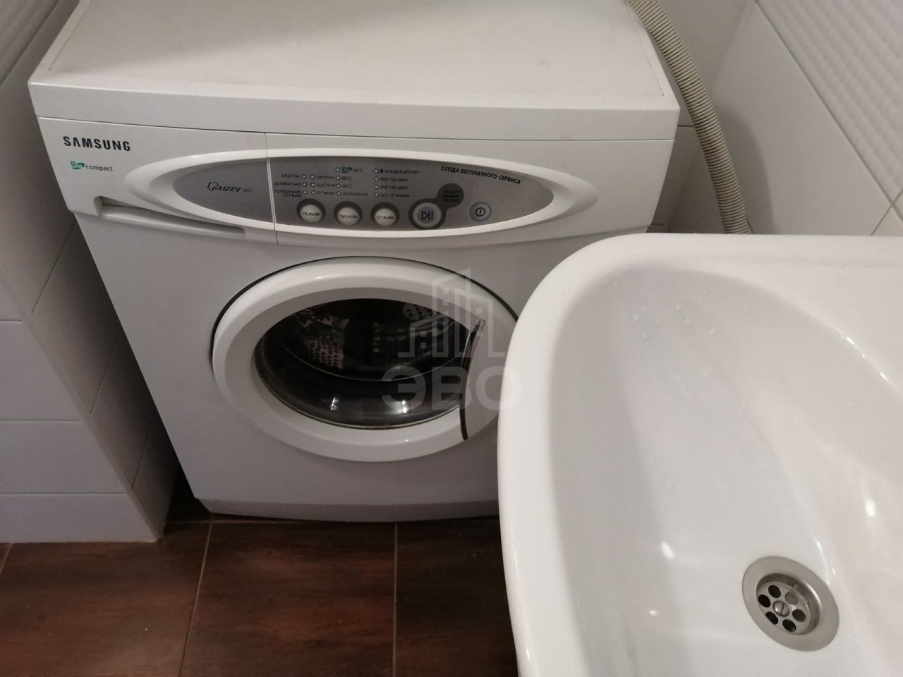 однокомнатная квартира в Санкт-Петербурге по адресу: Генерала Кравченко ул., 8