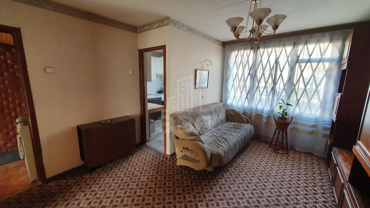 трехкомнатная квартира в Санкт-Петербурге по адресу: Народного Ополчения проспект, 53