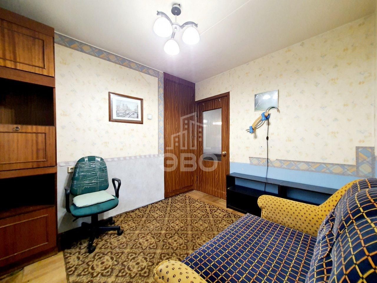 трехкомнатная квартира в Санкт-Петербурге по адресу: Народного Ополчения проспект, 53