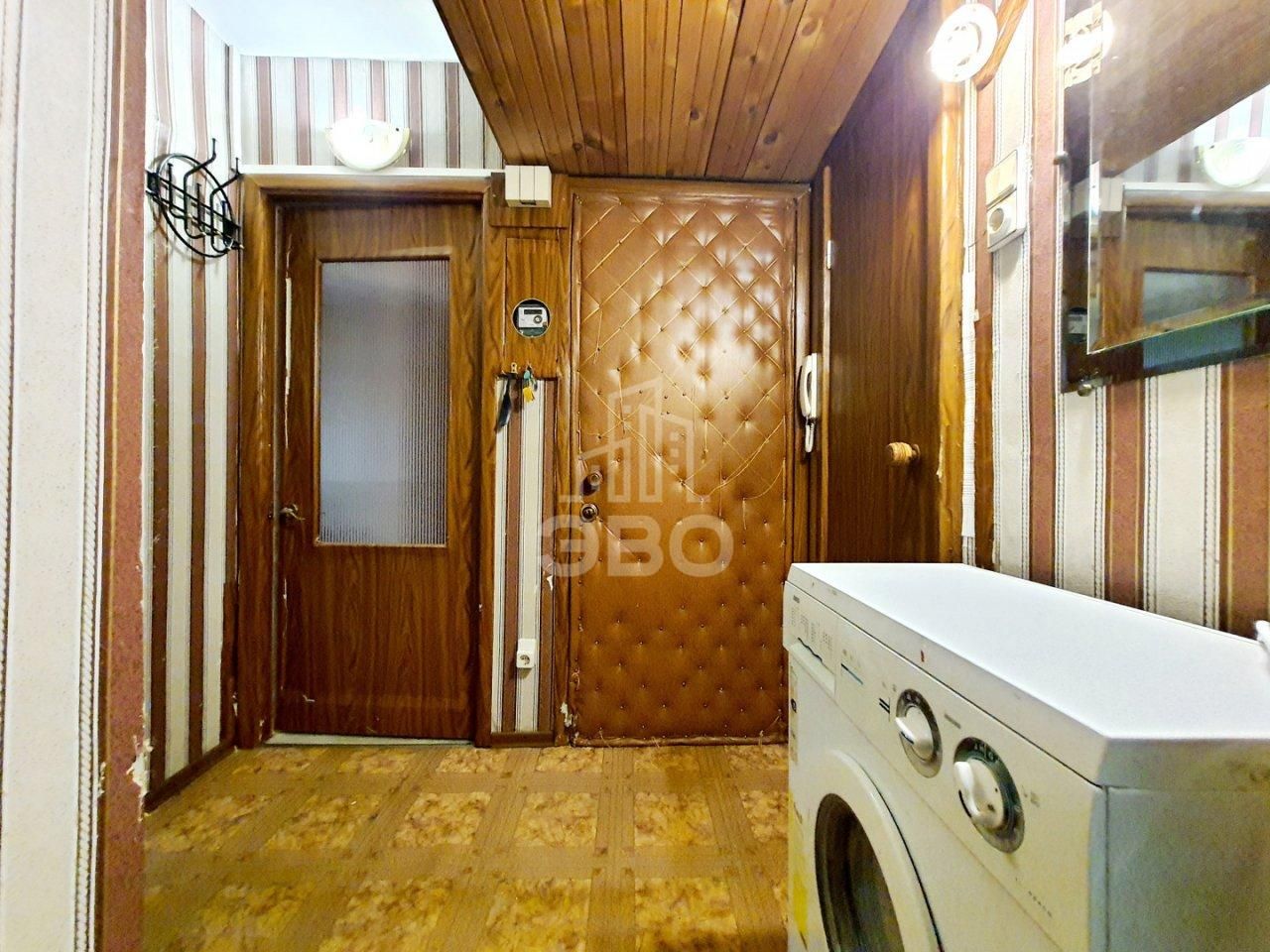 трехкомнатная квартира в Санкт-Петербурге по адресу: Народного Ополчения проспект, 53