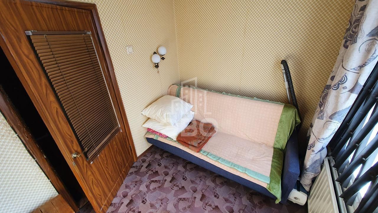 трехкомнатная квартира в Санкт-Петербурге по адресу: Народного Ополчения проспект, 53