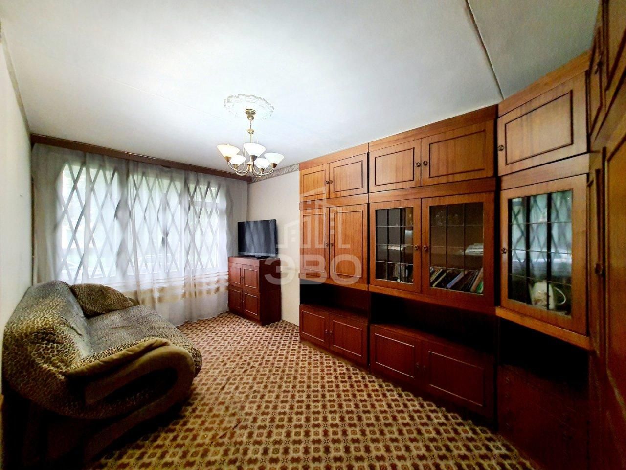 трехкомнатная квартира в Санкт-Петербурге по адресу: Народного Ополчения проспект, 53