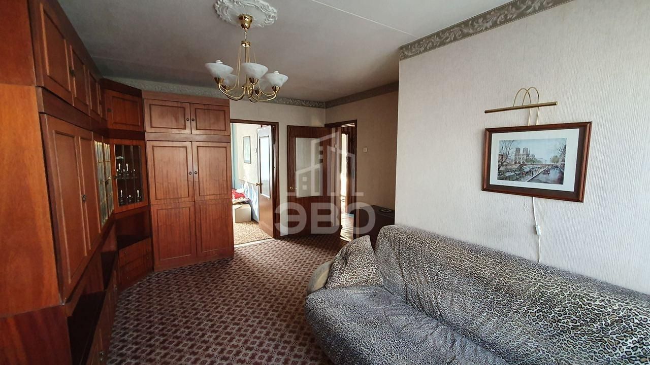 трехкомнатная квартира в Санкт-Петербурге по адресу: Народного Ополчения проспект, 53