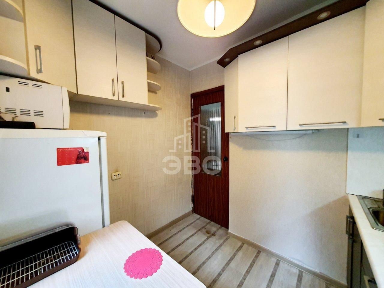 трехкомнатная квартира в Санкт-Петербурге по адресу: Народного Ополчения проспект, 53