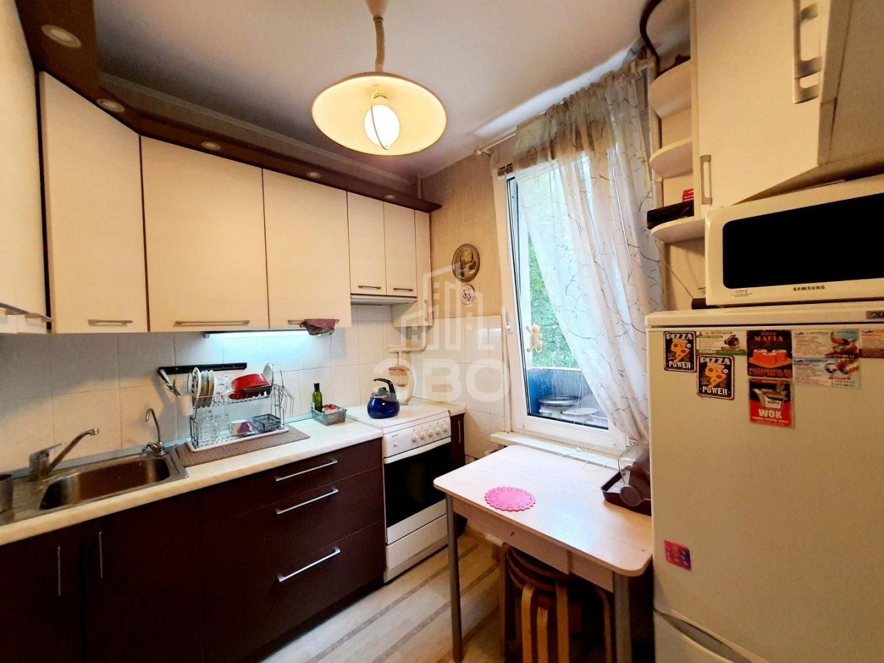 трехкомнатная квартира в Санкт-Петербурге по адресу: Народного Ополчения проспект, 53