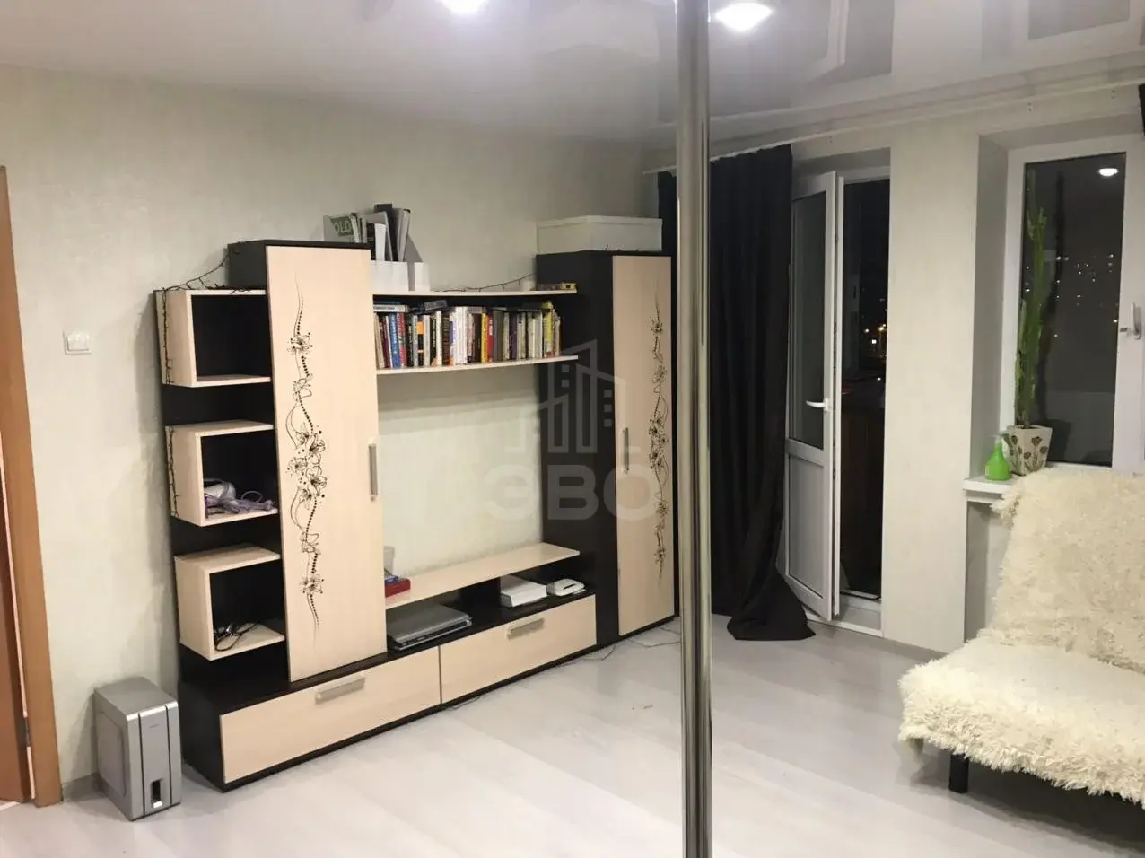 комната в Санкт-Петербурге по адресу: Есенина ул., 36, к 1