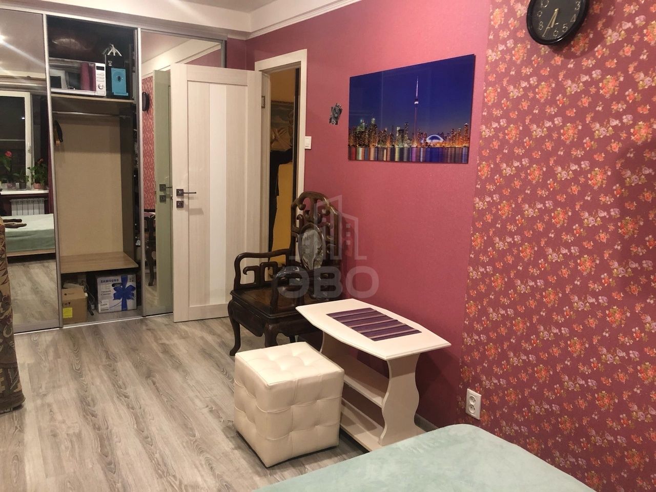 комната в Санкт-Петербурге по адресу: Новосибирская ул., 21