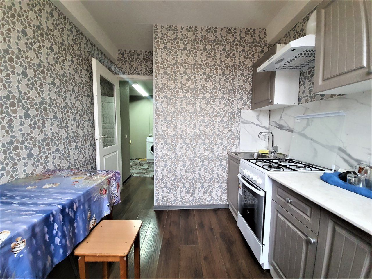 трехкомнатная квартира в Санкт-Петербурге по адресу: Учительская ул., 9, к 1