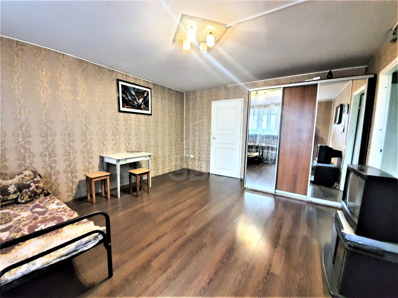 трехкомнатная квартира в Санкт-Петербурге по адресу: Учительская ул., 9, к 1