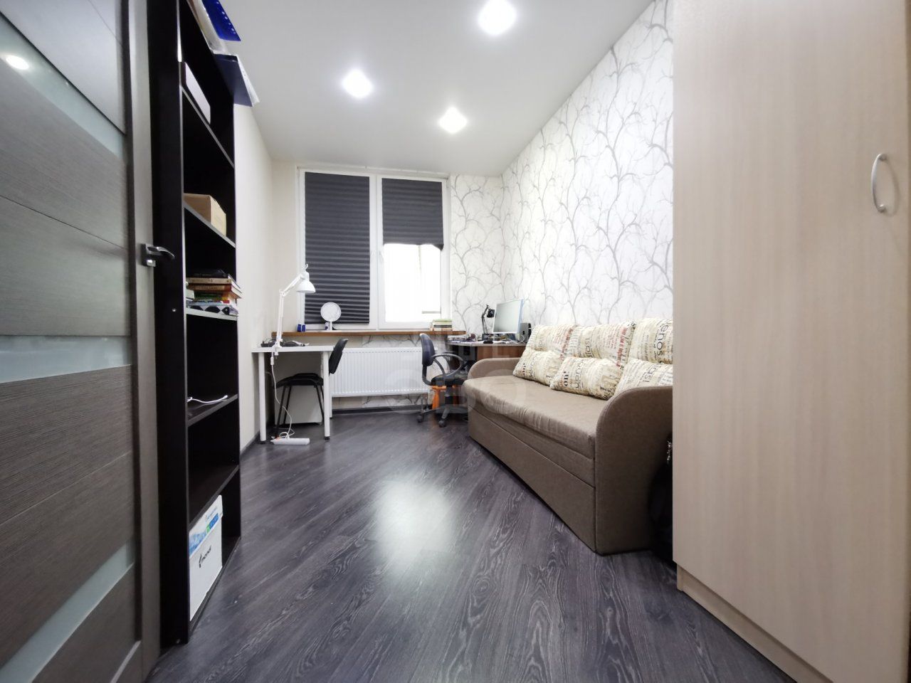 однокомнатная квартира в Санкт-Петербурге по адресу: Александровской Фермы проспект, 8, к 1