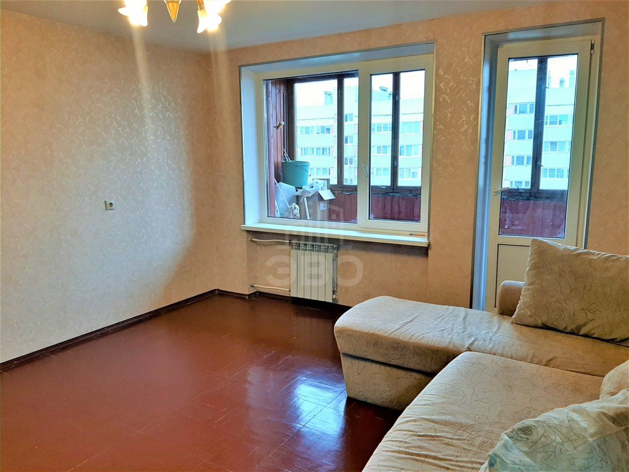 комната в Санкт-Петербурге по адресу: Есенина ул., 40, к 1