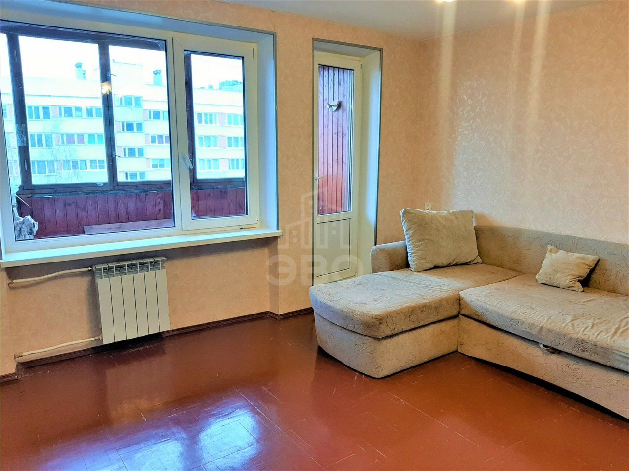 комната в Санкт-Петербурге по адресу: Есенина ул., 40, к 1