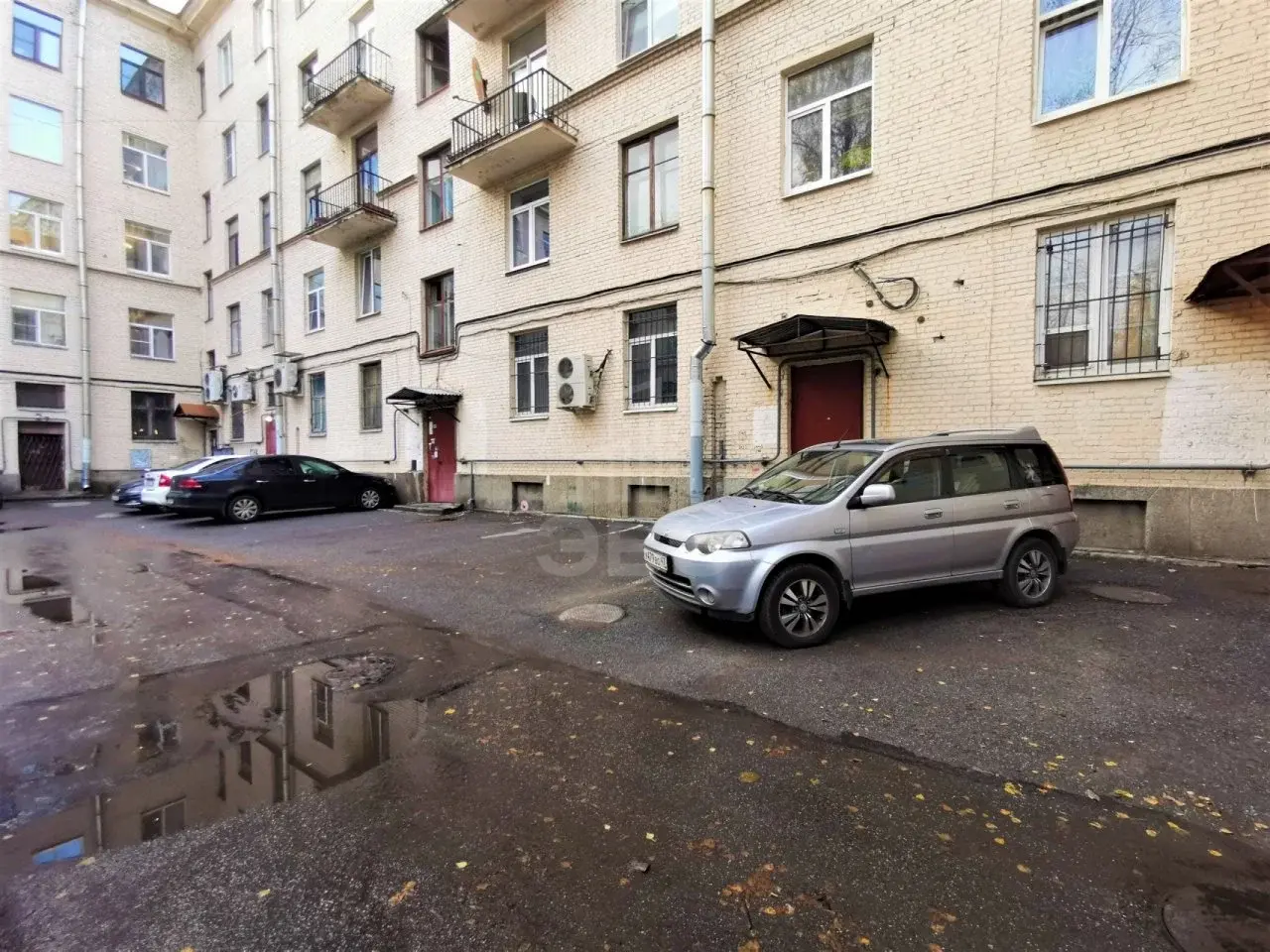 трехкомнатная квартира в Санкт-Петербурге по адресу: Заневский проспект, 13, литера А