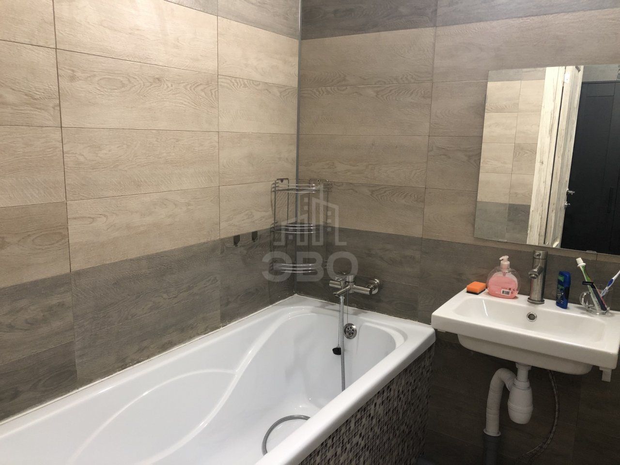 однокомнатная квартира в Санкт-Петербурге по адресу: Среднерогатская ул., 14