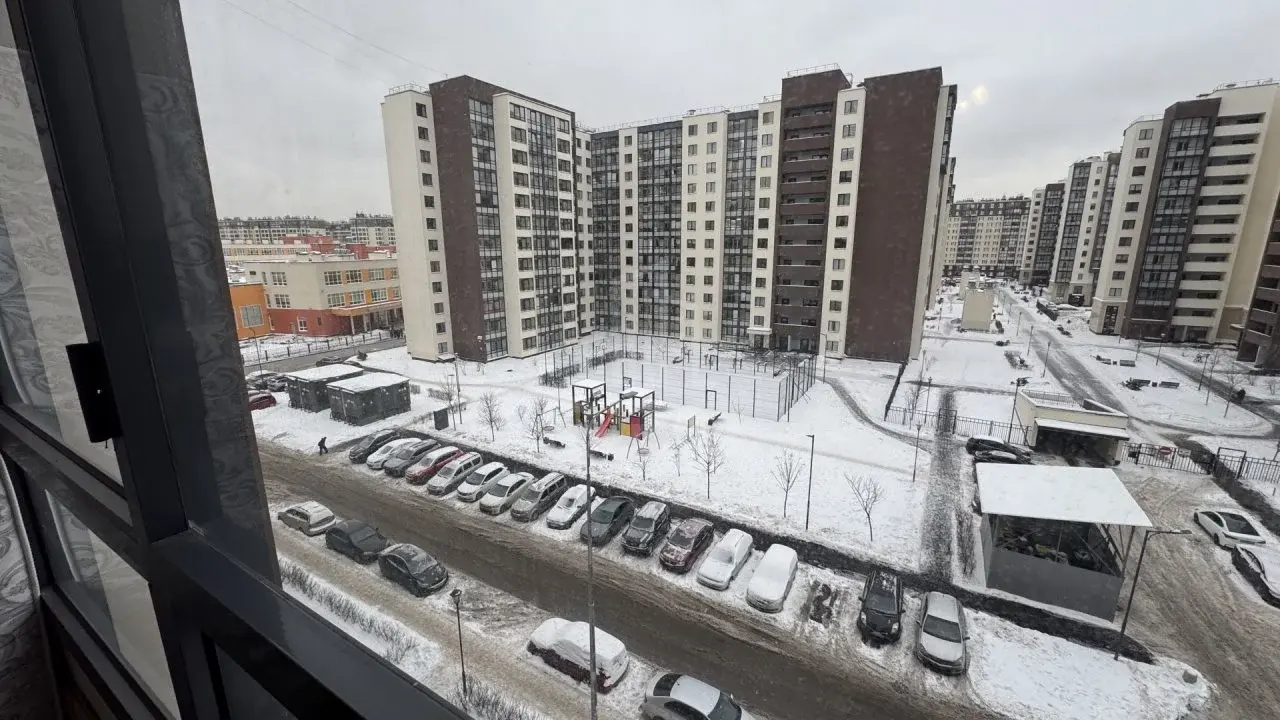 двухкомнатная квартира в Санкт-Петербурге по адресу: Генерала Кравченко ул., 8, к 1
