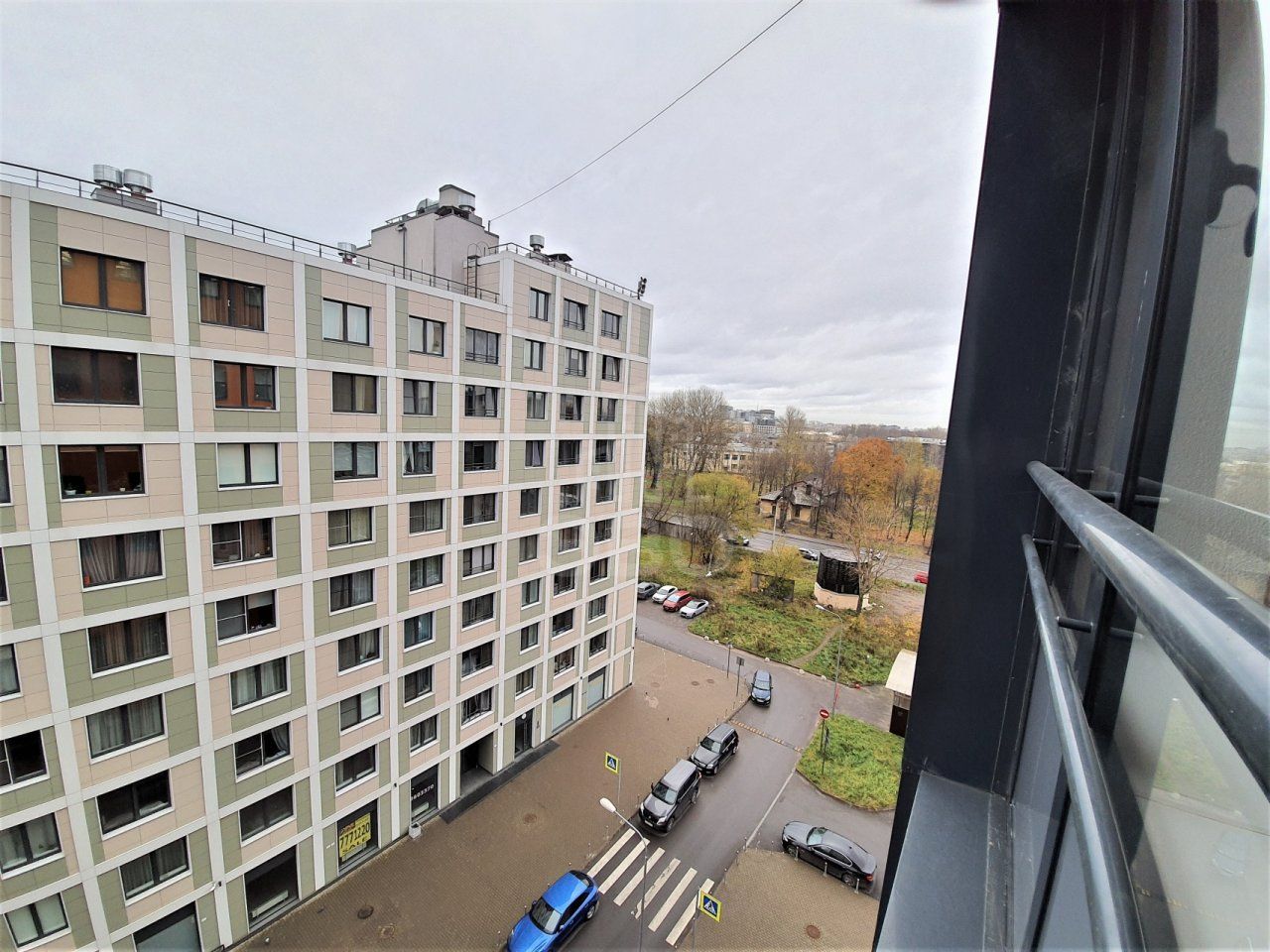 трехкомнатная квартира в Санкт-Петербурге по адресу: Кременчугская ул., 19, к 2