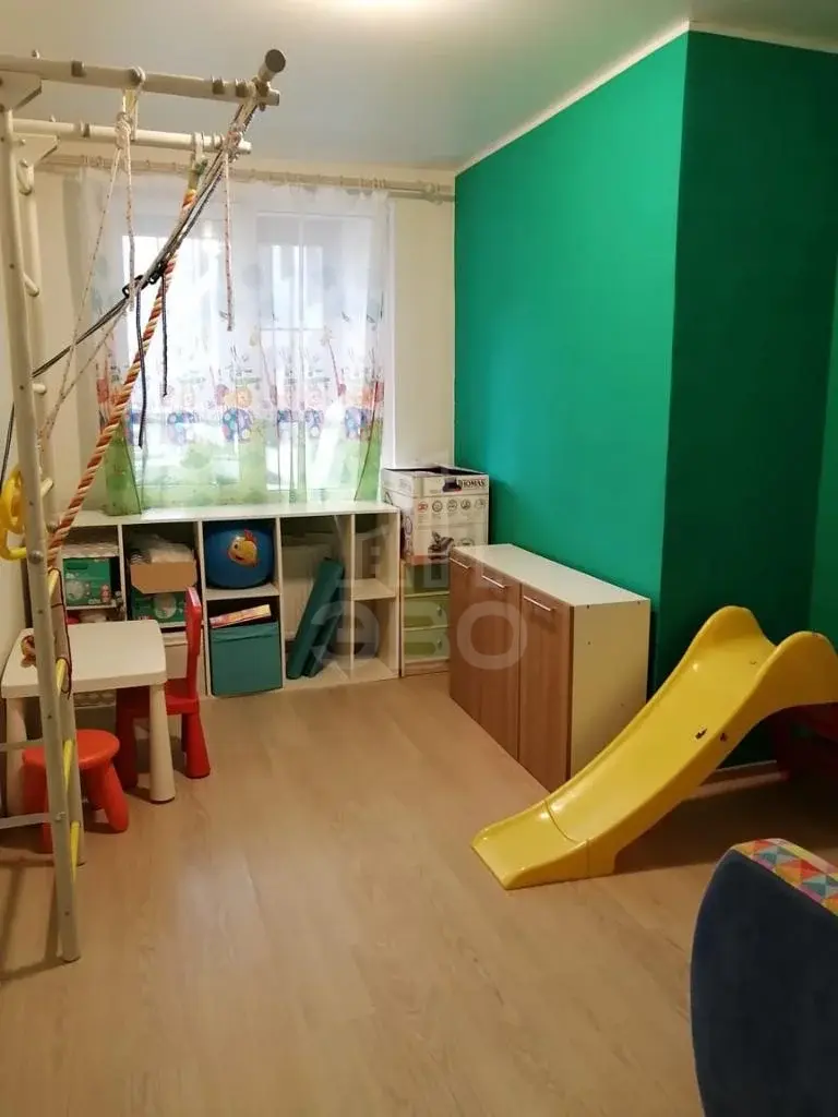 трехкомнатная квартира в Санкт-Петербурге по адресу: Вадима Шефнера ул., 12, к 1 