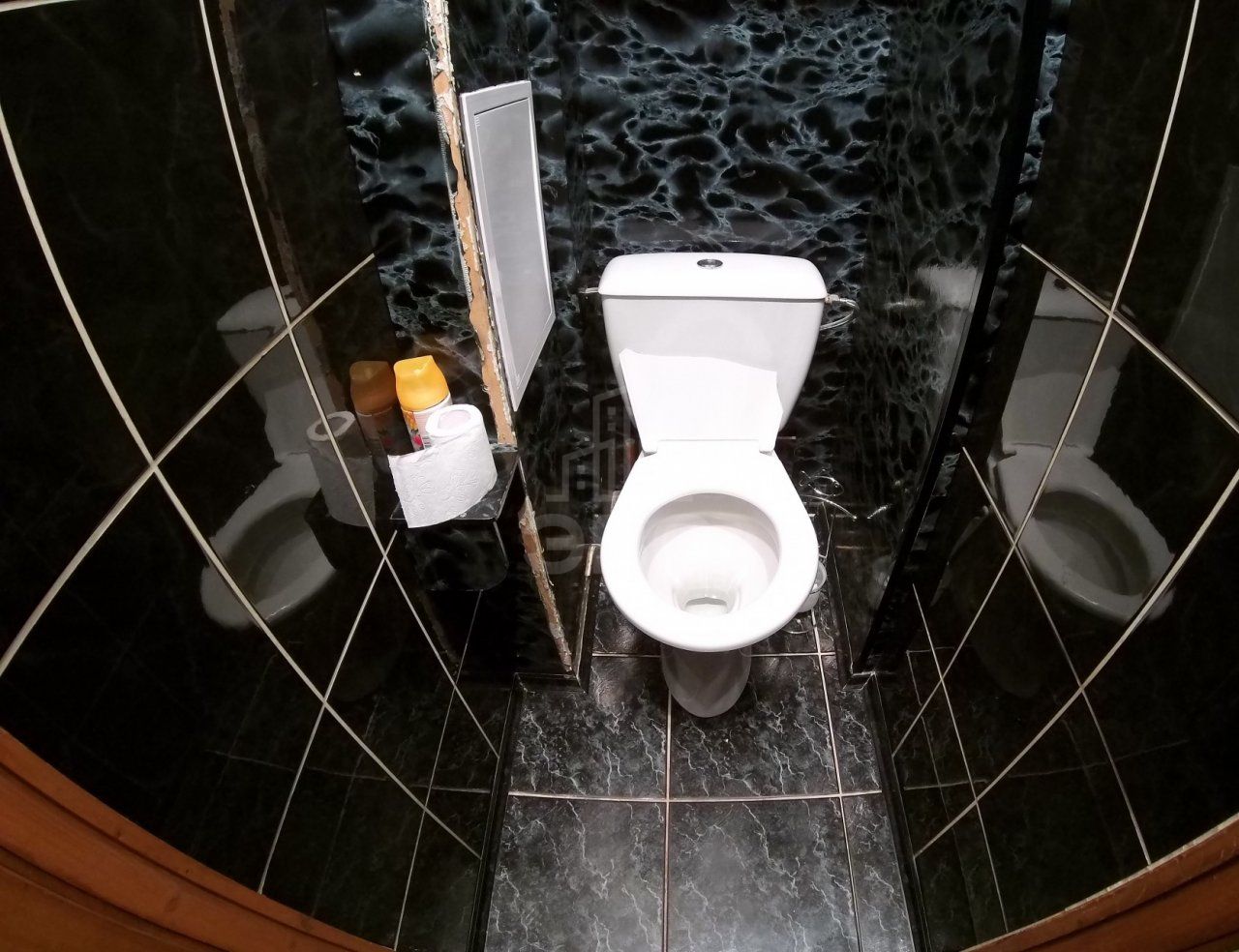 комната в Санкт-Петербурге по адресу: Есенина ул., 36, к 1