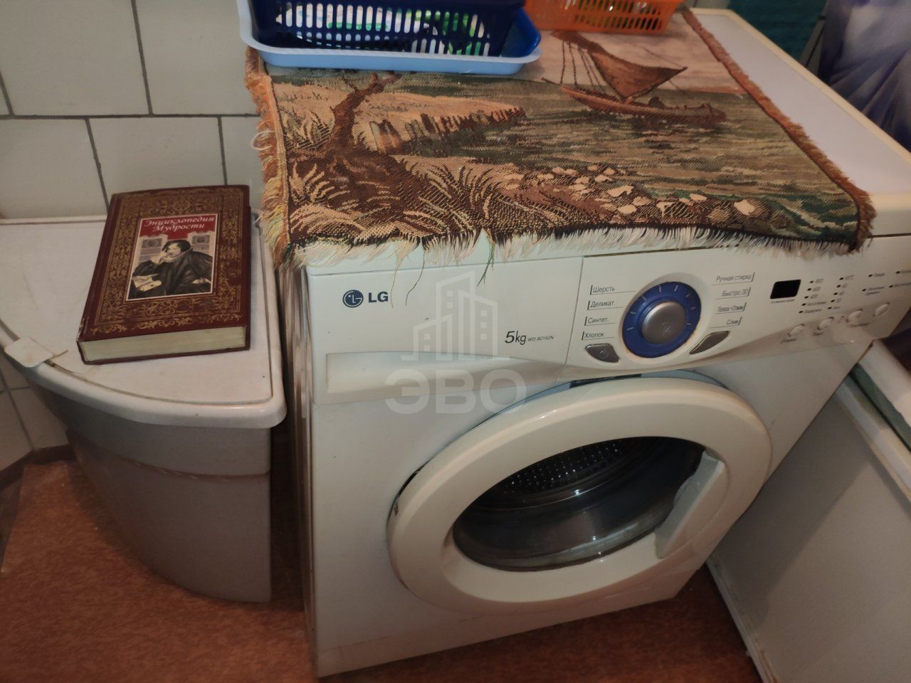 комната в Санкт-Петербурге по адресу: Замшина ул., 39, к 1