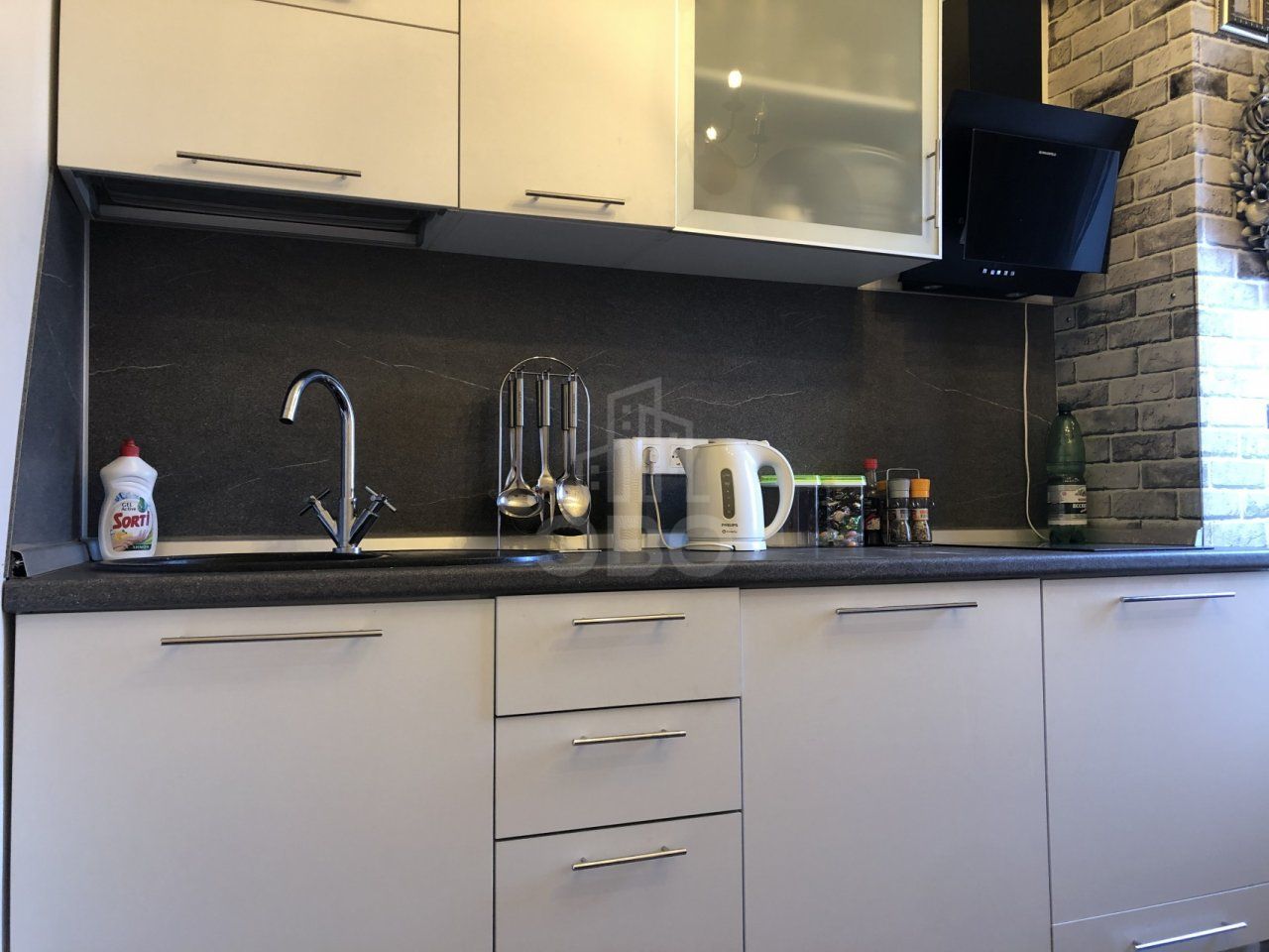 однокомнатная квартира в Санкт-Петербурге по адресу: Варшавская ул., 51, к 1