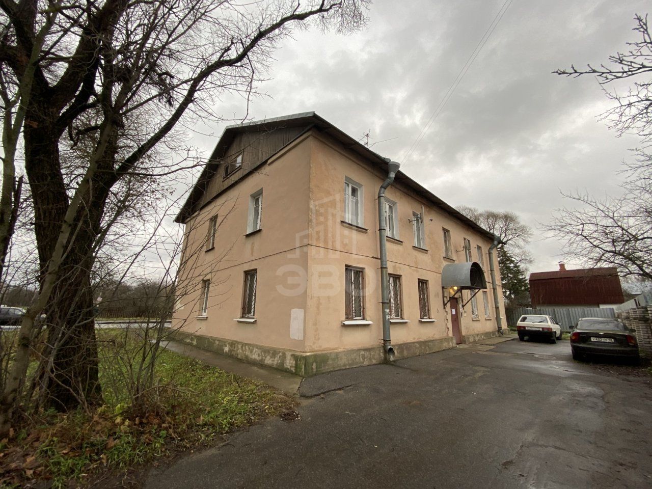 двухкомнатная квартира в Санкт-Петербурге по адресу: Свободы ул., 24